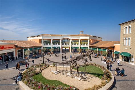 versace outlet roma castel romano|Castel Romano Designer Outlet .